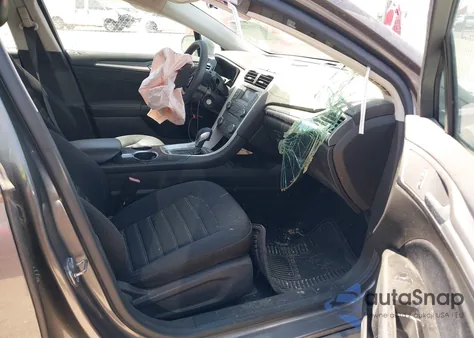 2013 Ford Fusion Se z USA, uszkodzony, nr VIN 3FA6P0H74DR131614